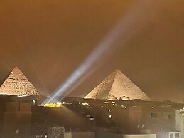 Happy day pyramids view