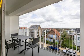 Apartment in Middelkerke Near Sandy Beach