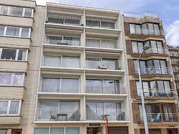 Apartment in Middelkerke Near Sandy Beach