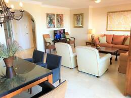 Beach Penthouse Bermuda Beach 4