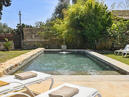 Finca in Sencelles With Pool and Garden