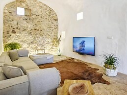 Finca in Sencelles With Pool and Garden