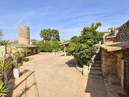 Finca in Sencelles With Pool and Garden