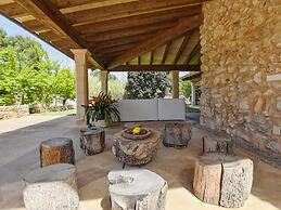 Finca in Sencelles With Pool and Garden