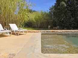 Finca in Sencelles With Pool and Garden