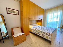 Apartment in Caorle Near Sea Beach & Pool