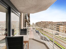 Flat With Terrace & Play Area