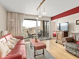 Flat With Terrace & Play Area