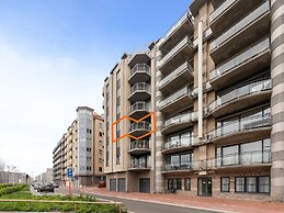 Flat With Terrace & Play Area