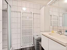 Flat With Terrace & Play Area