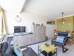 Nice Apartment With Shared Pool