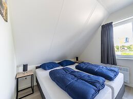 Holiday Home by Lake Beach Simonshaven