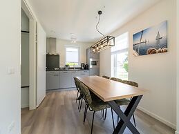 Holiday Home by Lake Beach Simonshaven