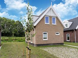Holiday Home by Lake Beach Simonshaven