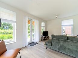 Holiday Home by Lake Beach Simonshaven
