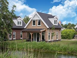 Holiday Home by Lake Beach Simonshaven