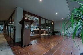 Jiro Hotel