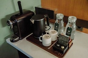Jiro Hotel