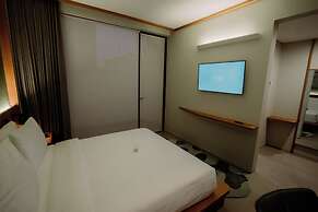 Jiro Hotel
