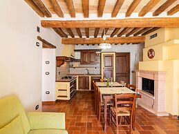 Italian Farmhouse With Pool