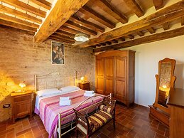 Italian Farmhouse With Pool