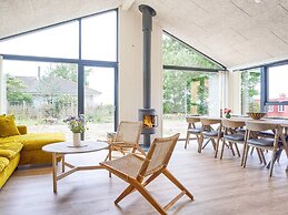 5 Star Holiday Home in Ronne