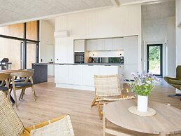 5 Star Holiday Home in Ronne