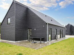 5 Star Holiday Home in Romo