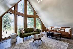 Unique 4bed 3bath A-frame