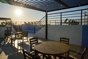Oceanfront Sunset Gecko Condo - Second Floor 2A