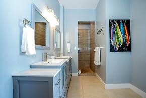 Oceanfront Sunset Gecko Condo - Second Floor 2A