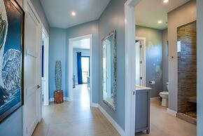Oceanfront Sunset Gecko Condo - Second Floor 2A