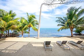 Oceanfront Sunset Gecko Condo - Second Floor 2A