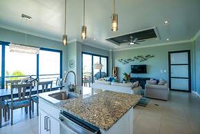 Oceanfront Sunset Gecko Condo - Second Floor 2A