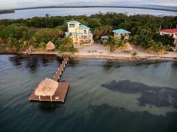 Lucky Duck Villa - Huge Beachfront Pool and Pier