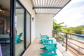 Oceanfront Sunset Gecko Condo - Ground Floor 1A
