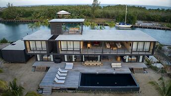 NEW Modern Ocean Front Villa on Private Island