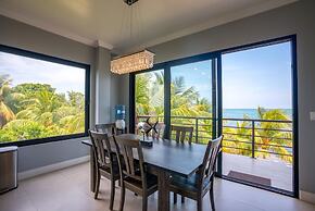 Oceanfront Sunset Gecko Condo - Second Floor 2B