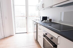 2-bed With Private Balcony