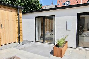 Private 1-bed Townhouse w Terraces