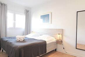 Great 2-bed w Balcony
