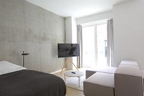 Cool Studio Apartment w Private Terrace - 219