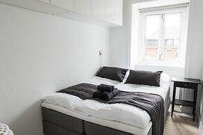 Nice 2-bed in Hellerup w Balcony