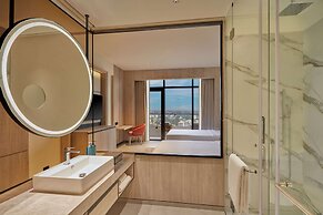 Hilton Gurugram Baani City Centre