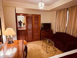 Pyramids Tower Inn