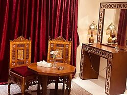 Pyramids Tower Inn