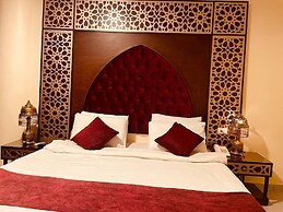 Pyramids Tower Inn