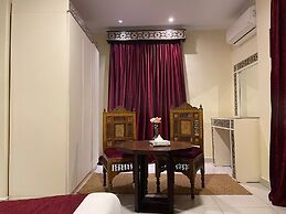 Pyramids Tower Inn