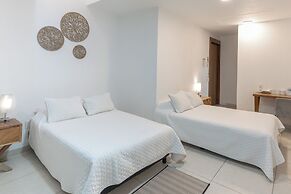 Hotel & Suites Punto Oriente