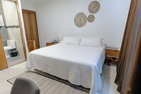 Hotel & Suites Punto Oriente